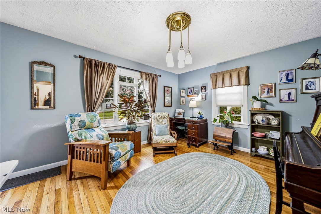 37301 Park Avenue Willoughby OH 44094