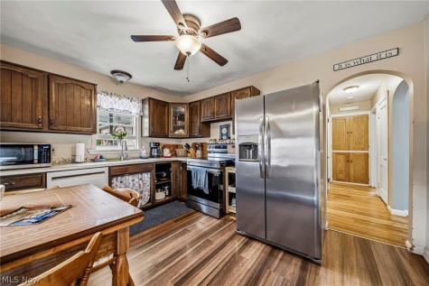 37301 Park Avenue Willoughby OH 44094