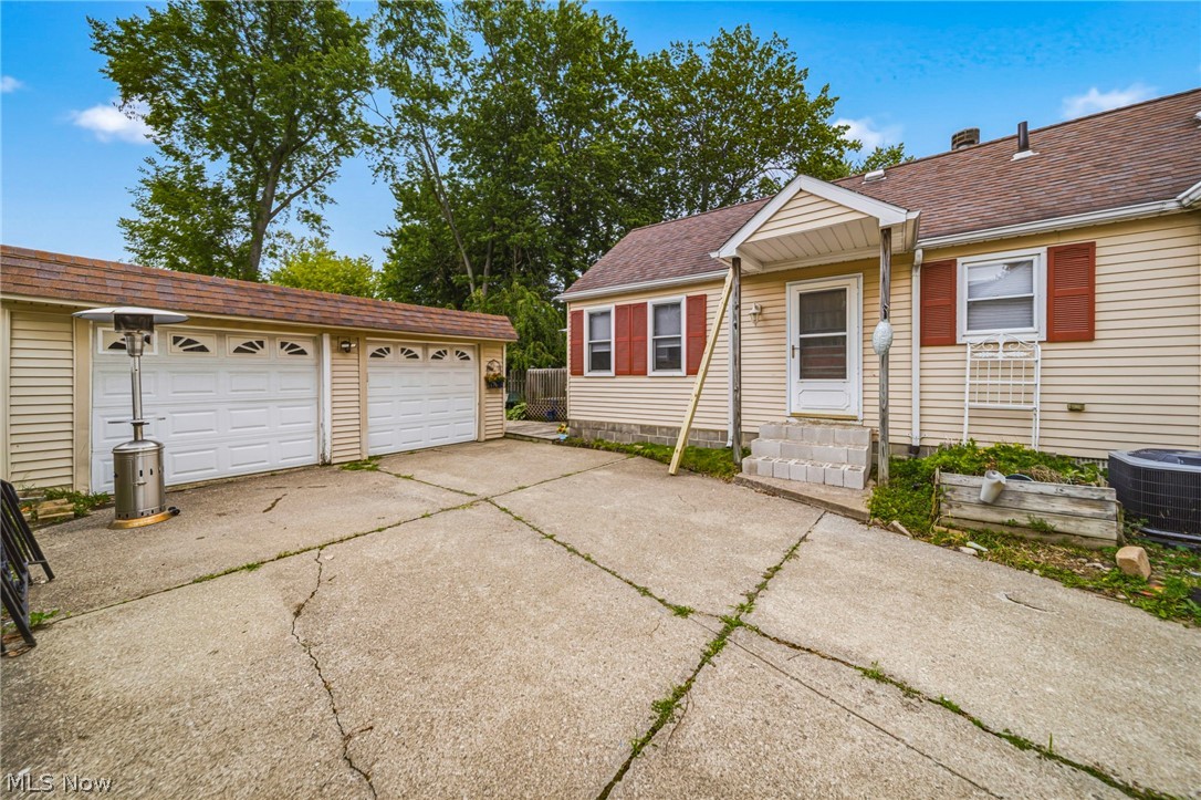 37301 Park Avenue Willoughby OH 44094