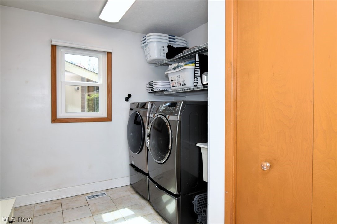 26025 Shaker Boulevard Beachwood OH 44122