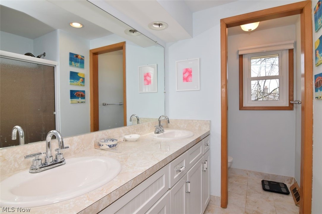 26025 Shaker Boulevard Beachwood OH 44122