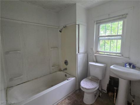 3343 E 134th Street Cleveland OH 44120