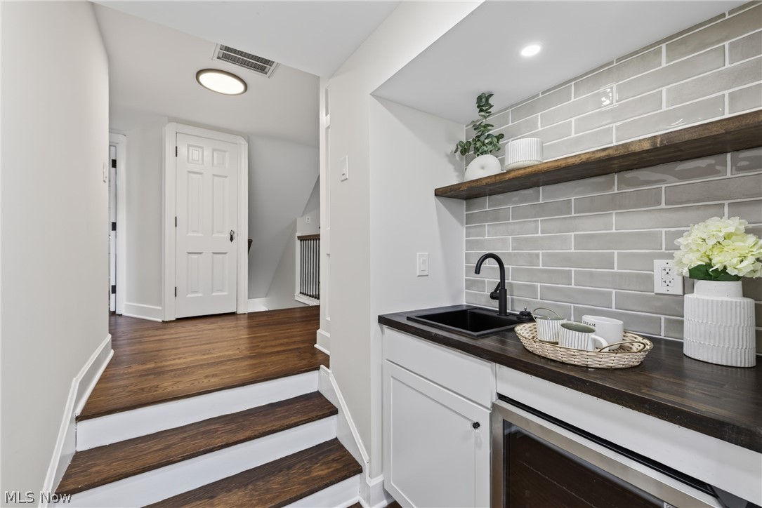 7 Coveland Drive Avon Lake OH 44012