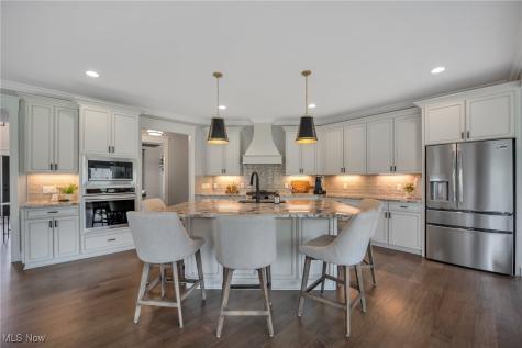 21015 Park Ridge Crossing Strongsville OH 44149