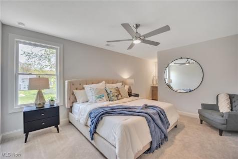 21015 Park Ridge Crossing Strongsville OH 44149