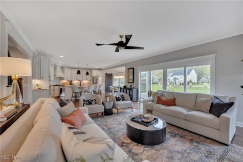 21015 Park Ridge Crossing Strongsville OH 44149