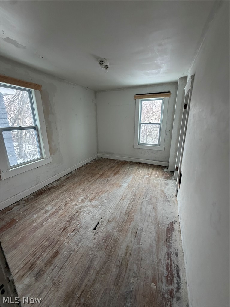 10708 Grantwood Avenue Cleveland OH 44108