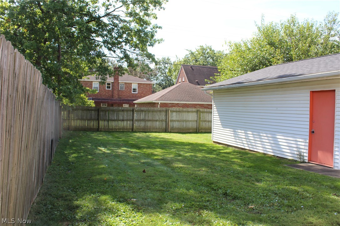 924 Spangler Road NE Canton OH 44714