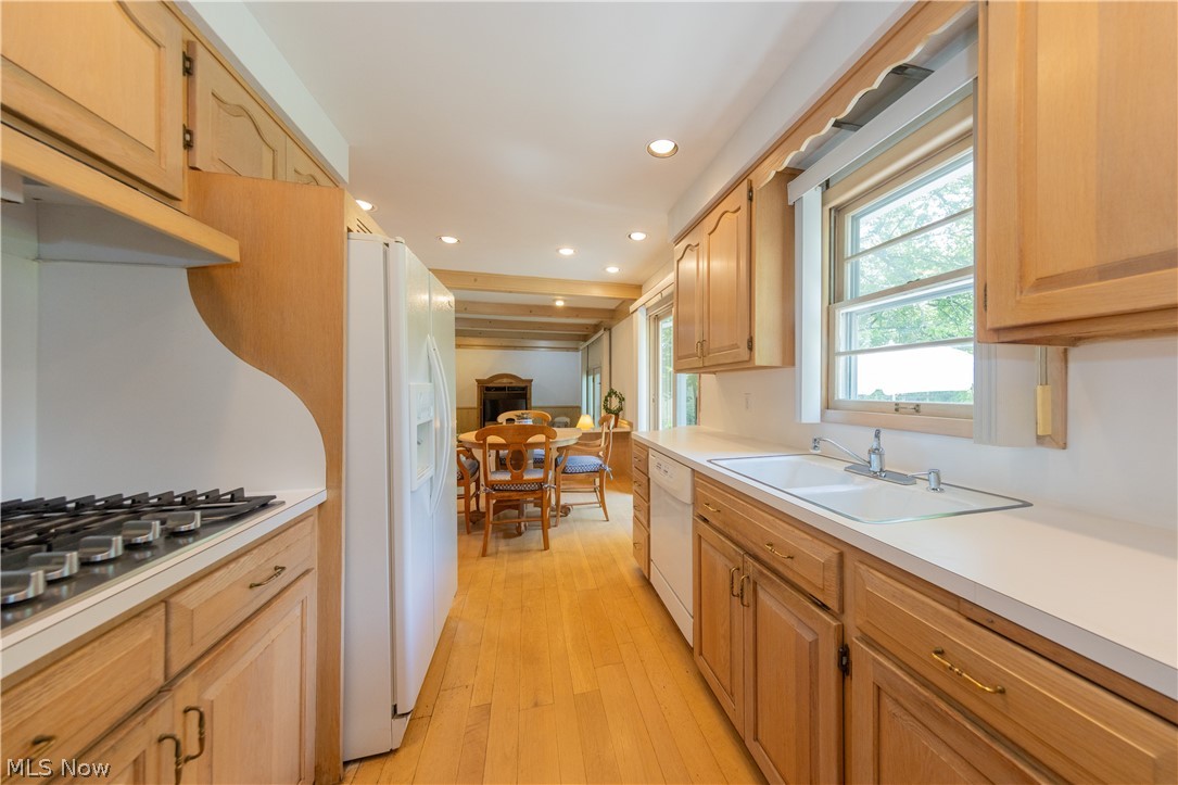 1750 Kenton Circle Lyndhurst OH 44124