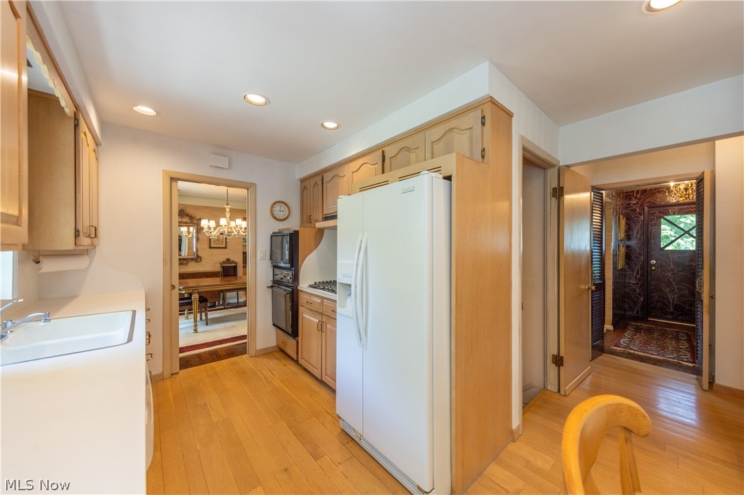 1750 Kenton Circle Lyndhurst OH 44124