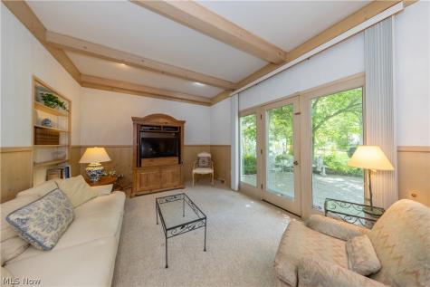 1750 Kenton Circle Lyndhurst OH 44124