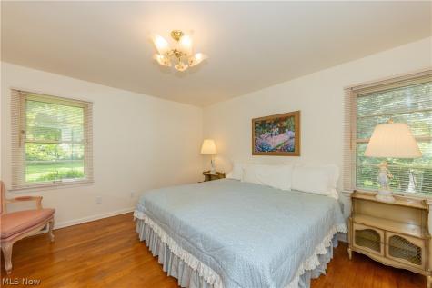 1750 Kenton Circle Lyndhurst OH 44124