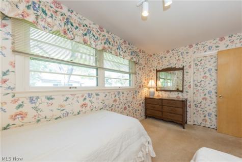 1750 Kenton Circle Lyndhurst OH 44124