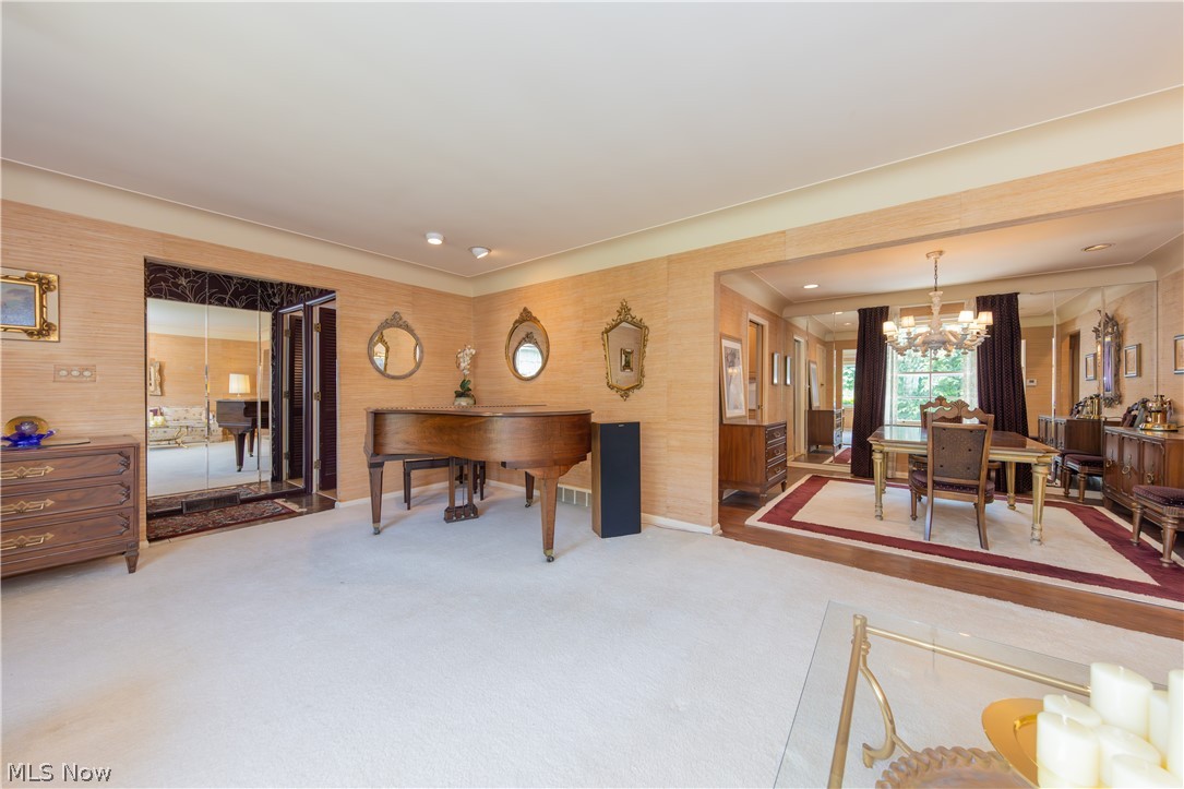 1750 Kenton Circle Lyndhurst OH 44124