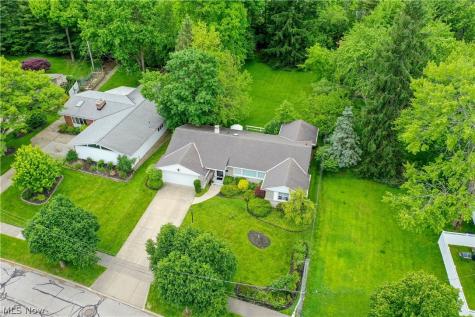 1750 Kenton Circle Lyndhurst OH 44124