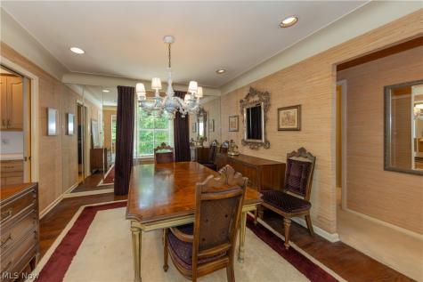 1750 Kenton Circle Lyndhurst OH 44124