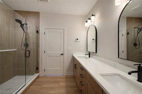 1825 Vivian Way Avon OH 44011