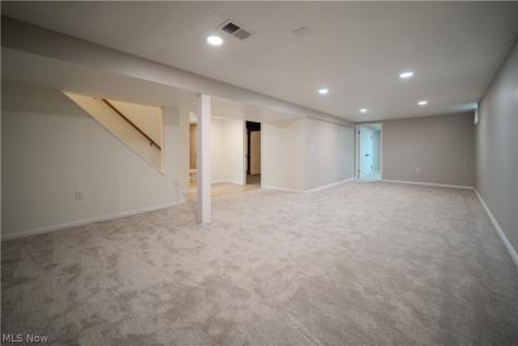 1986 Liberty Road Stow OH 44224