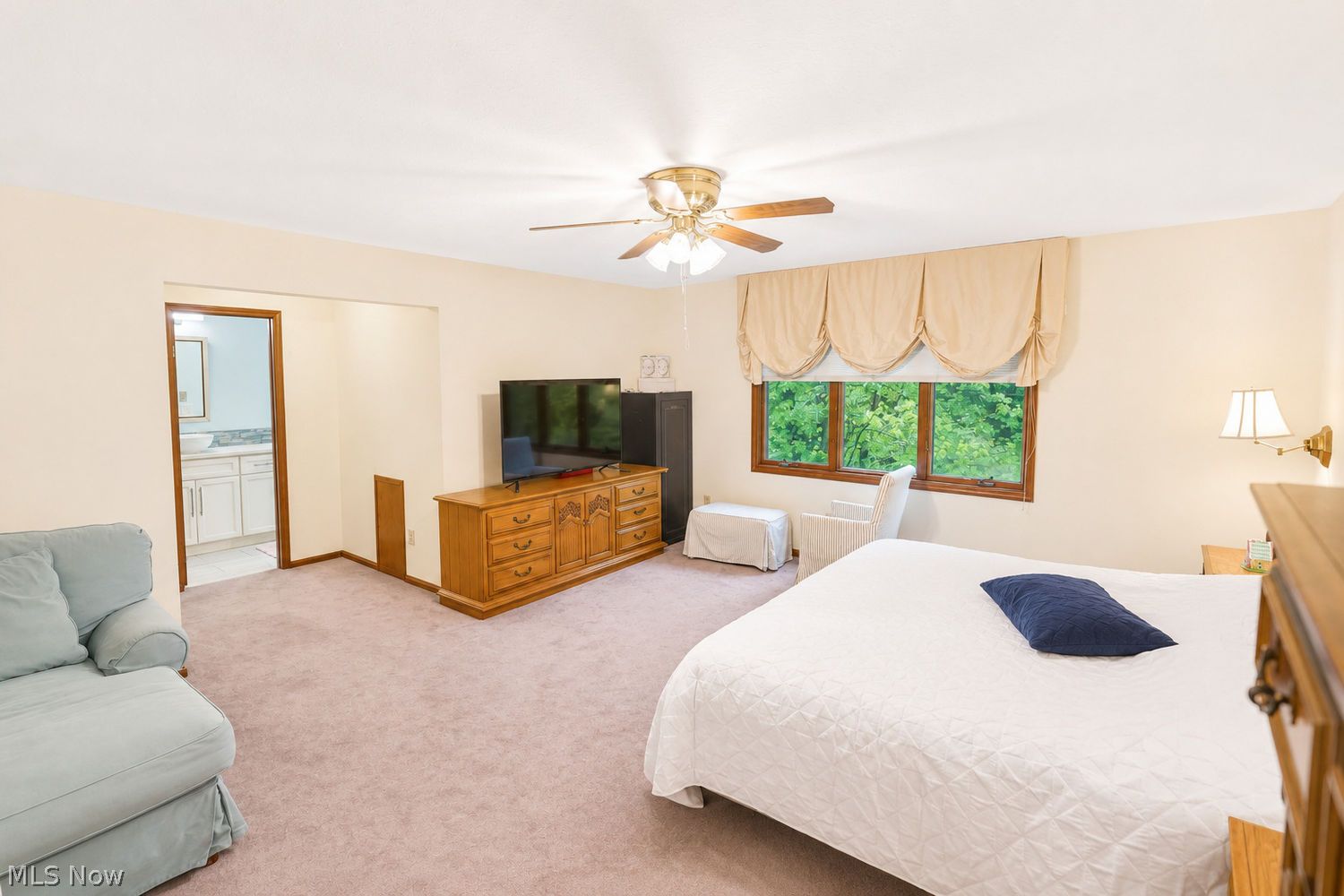 33278 Allenbury Drive Solon OH 44139