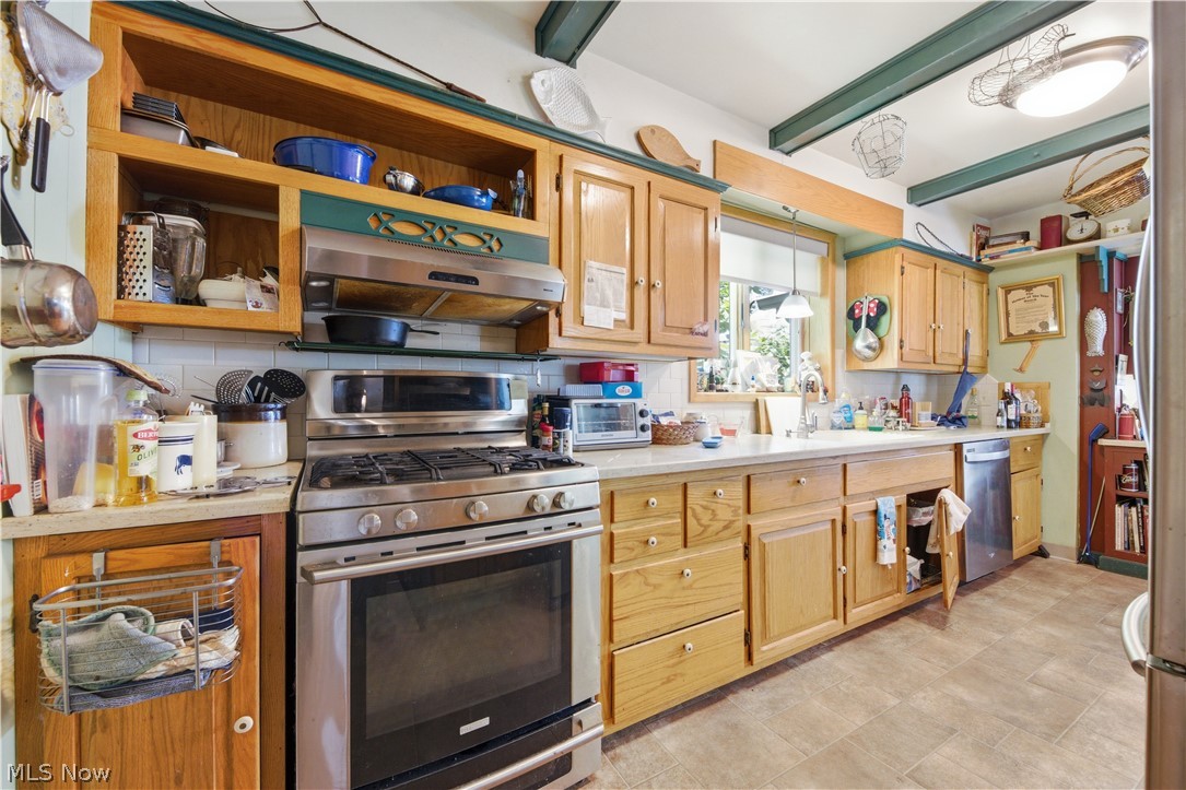 303 Cordelia Street SW North Canton OH 44720