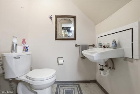 303 Cordelia Street SW North Canton OH 44720