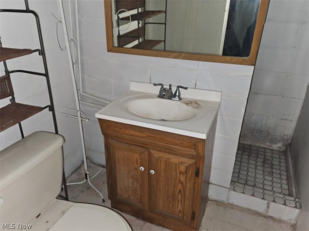 2124 Hillside Terrace Akron OH 44305