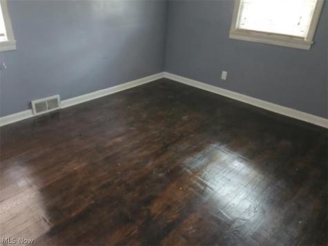 2124 Hillside Terrace Akron OH 44305