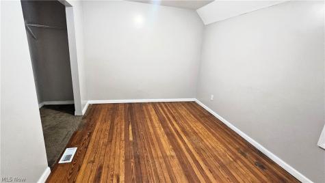 2110 W 85th Street Cleveland OH 44102
