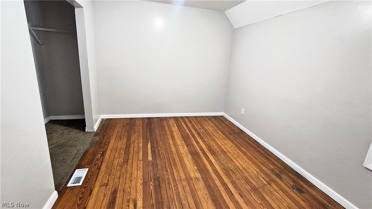 2110 W 85th Street Cleveland OH 44102