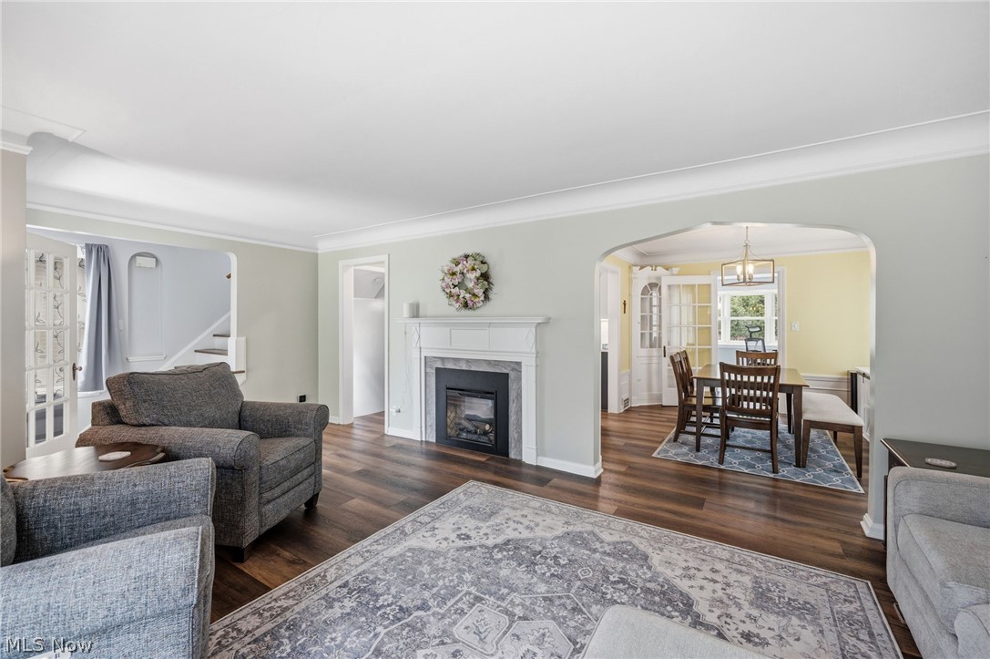 64 E 216th Street Euclid OH 44123