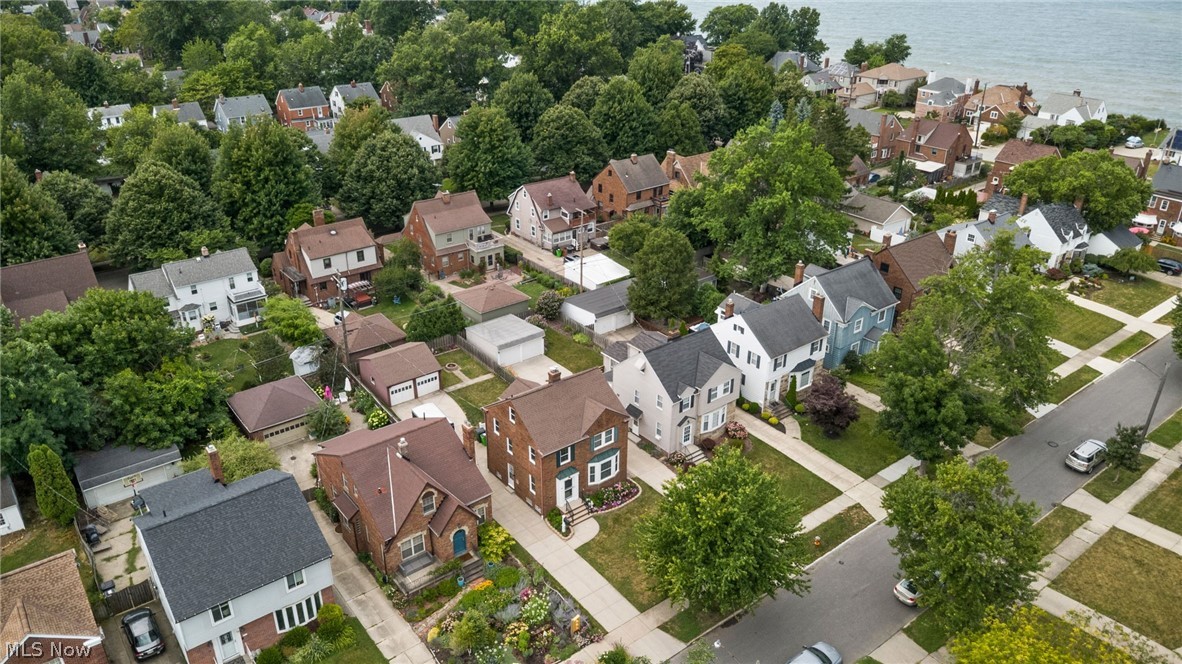 64 E 216th Street Euclid OH 44123