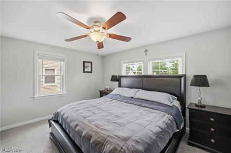 64 E 216th Street Euclid OH 44123