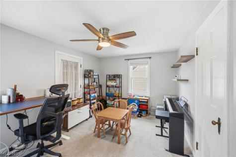 64 E 216th Street Euclid OH 44123