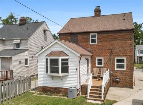 64 E 216th Street Euclid OH 44123