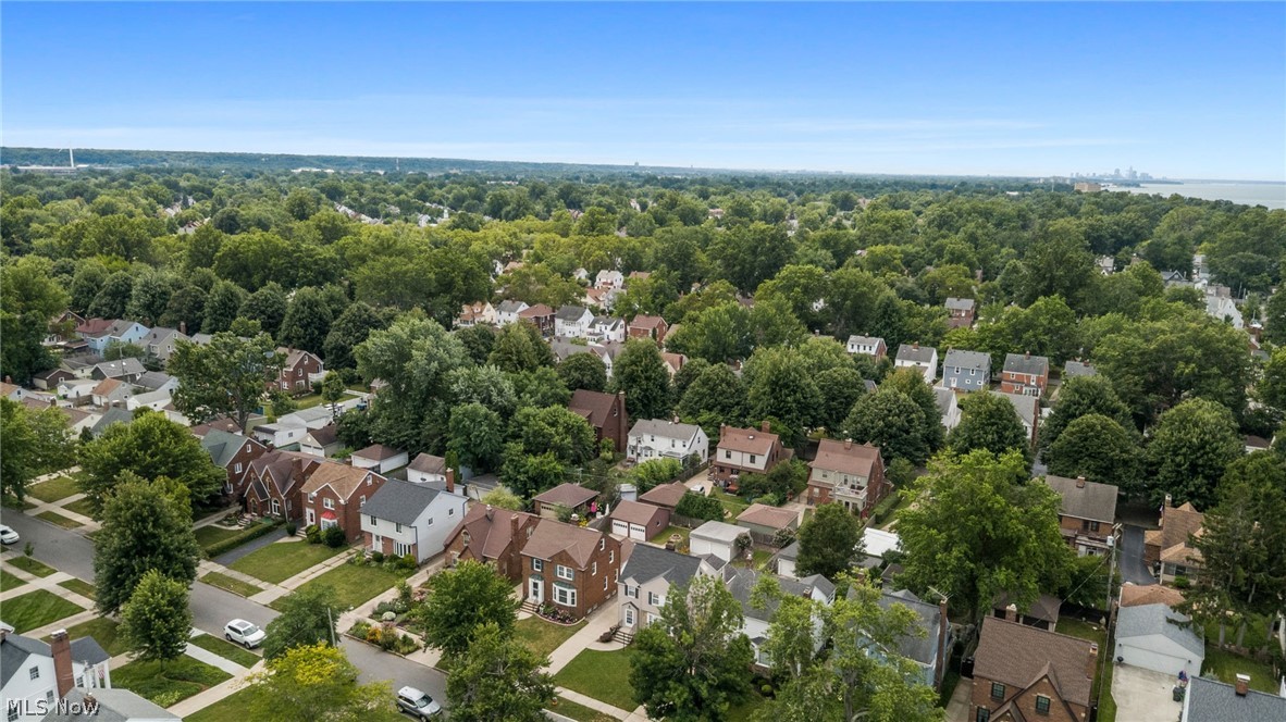 64 E 216th Street Euclid OH 44123