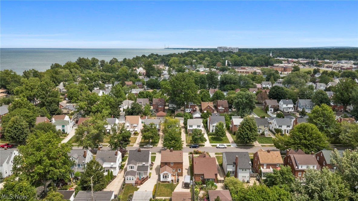 64 E 216th Street Euclid OH 44123
