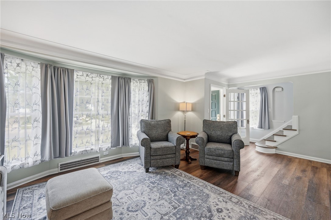 64 E 216th Street Euclid OH 44123
