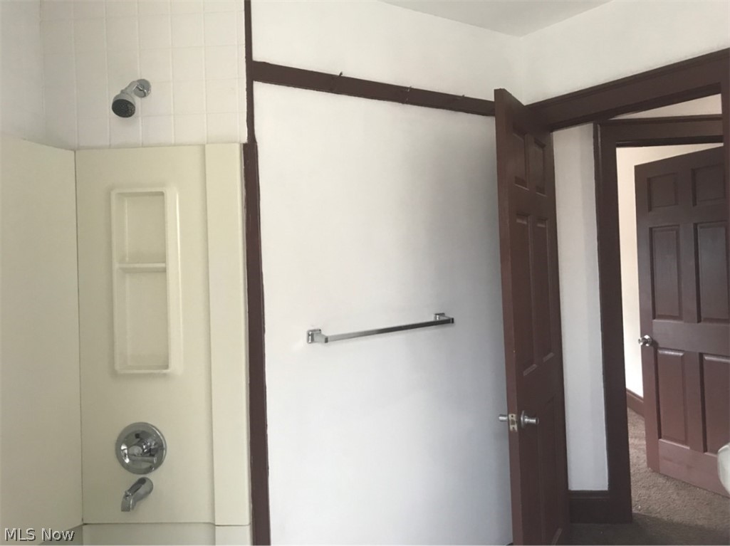 3381 Cedarbrook Road Cleveland Heights OH 44118