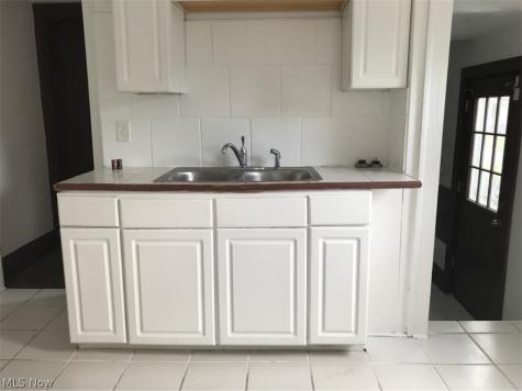3381 Cedarbrook Road Cleveland Heights OH 44118