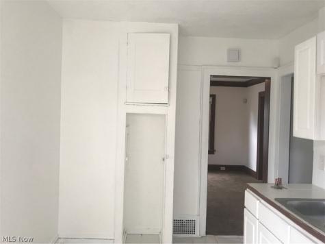 3381 Cedarbrook Road Cleveland Heights OH 44118