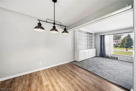 423 E 305th Street Willowick OH 44095