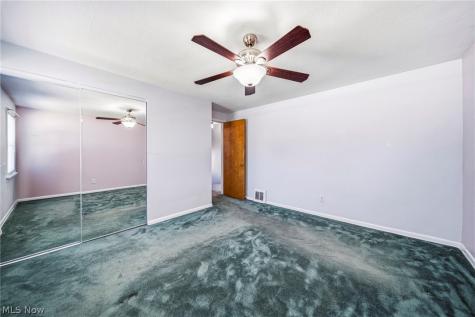 423 E 305th Street Willowick OH 44095