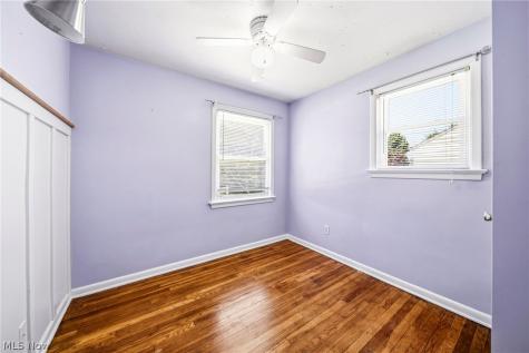 423 E 305th Street Willowick OH 44095
