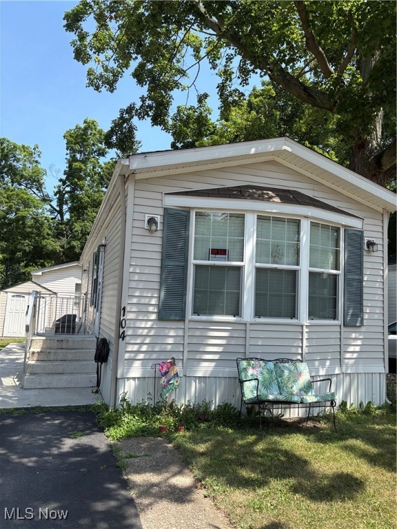 104 Tulip Lane Mentor OH 44060