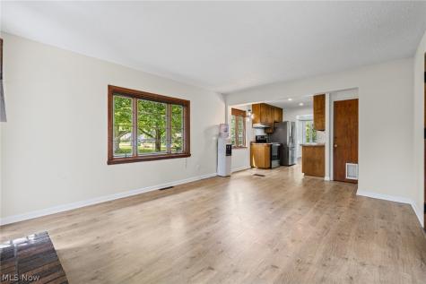 211 Wyleswood Drive Berea OH 44017