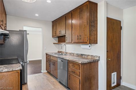 211 Wyleswood Drive Berea OH 44017