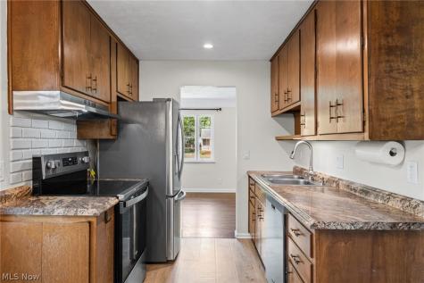 211 Wyleswood Drive Berea OH 44017