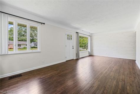211 Wyleswood Drive Berea OH 44017