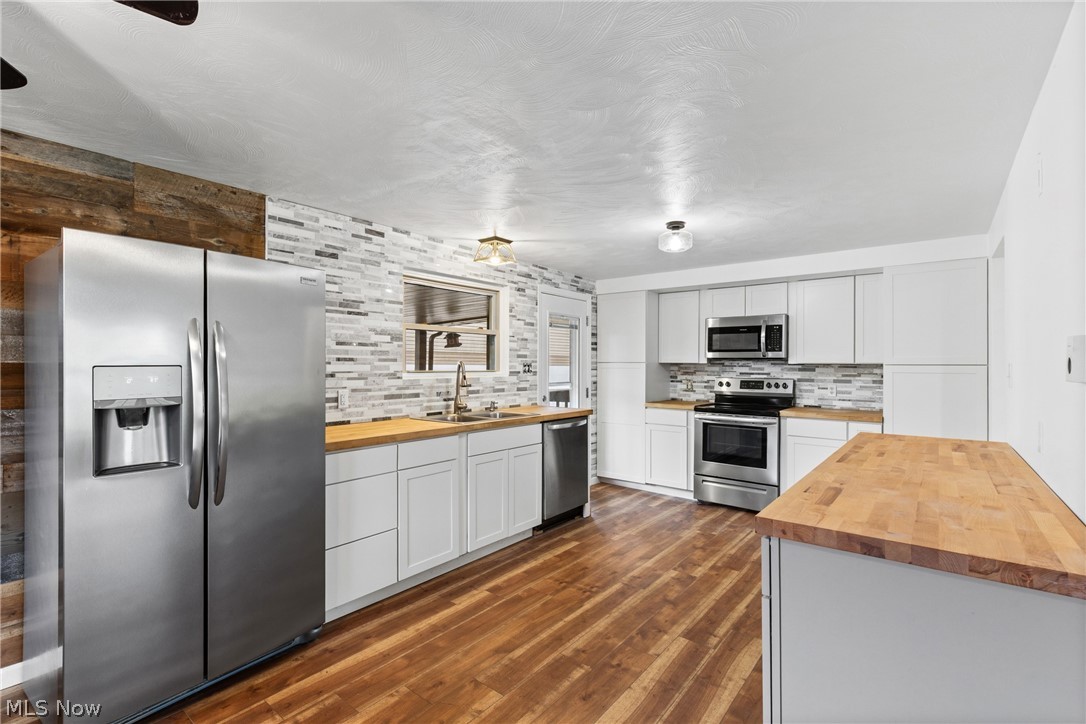 1554 Washington Pike Wellsburg WV 26070