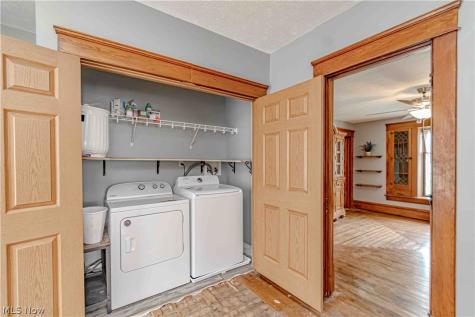 389 High Street Wadsworth OH 44281